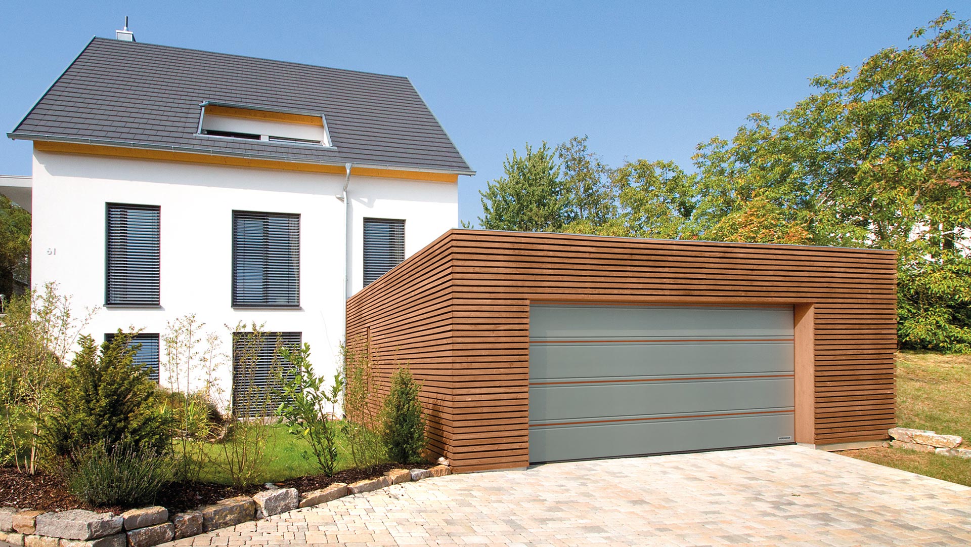 Garagentore | J. Ting Rollladen und Sonnenschutz, Königswinter